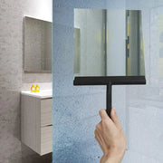 מגב סיליקון למקלחת עם מתלה בזווית נוספת