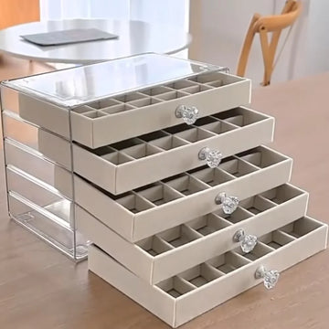 מארגן תכשיטים במבנה שקוף