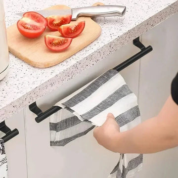 מתלה מגבת לדלת ארון בצבע כסף באורך 24 ס״מ